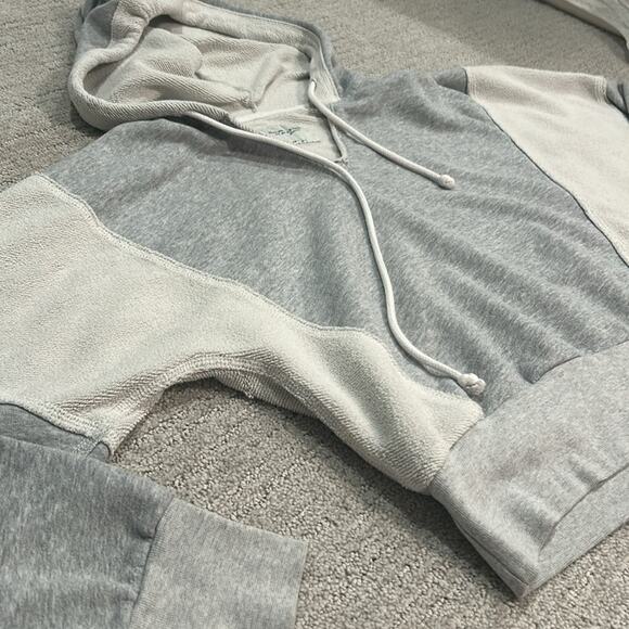 Abercrombie and Fitch Soft Collection Hoodie Size Small - Picture 3 of 9